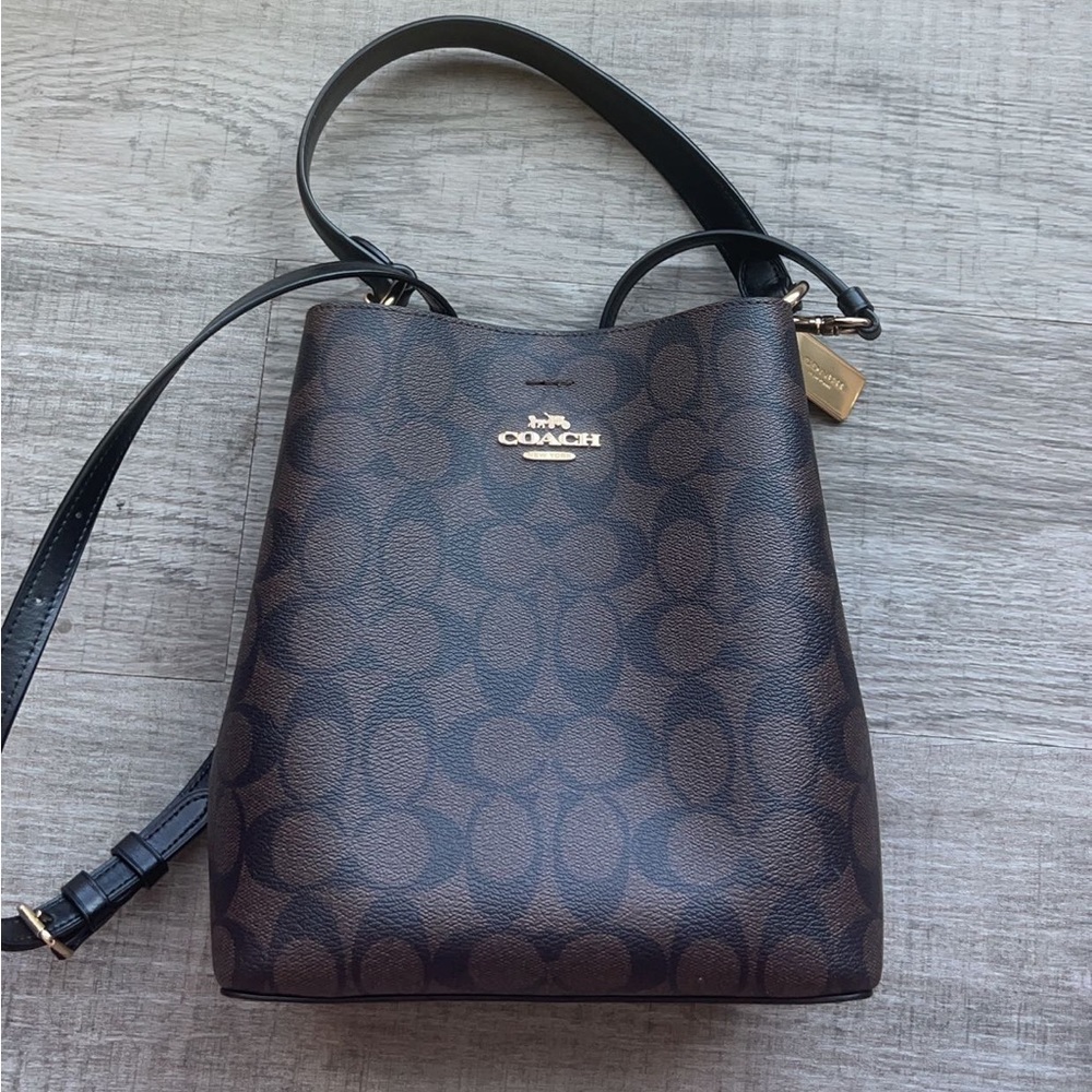 Coach brown monogram bucket bag! Like new